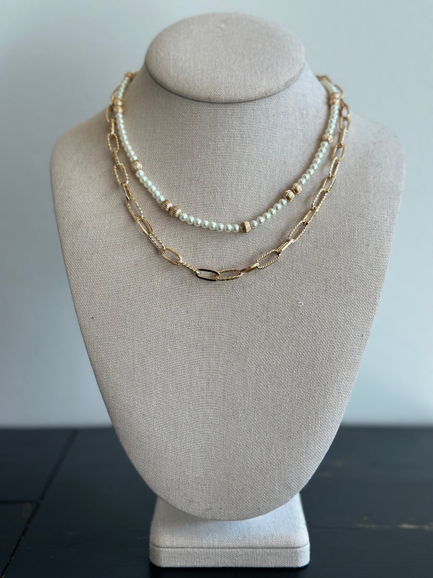 The Double Layered Pearl Chain Necklace