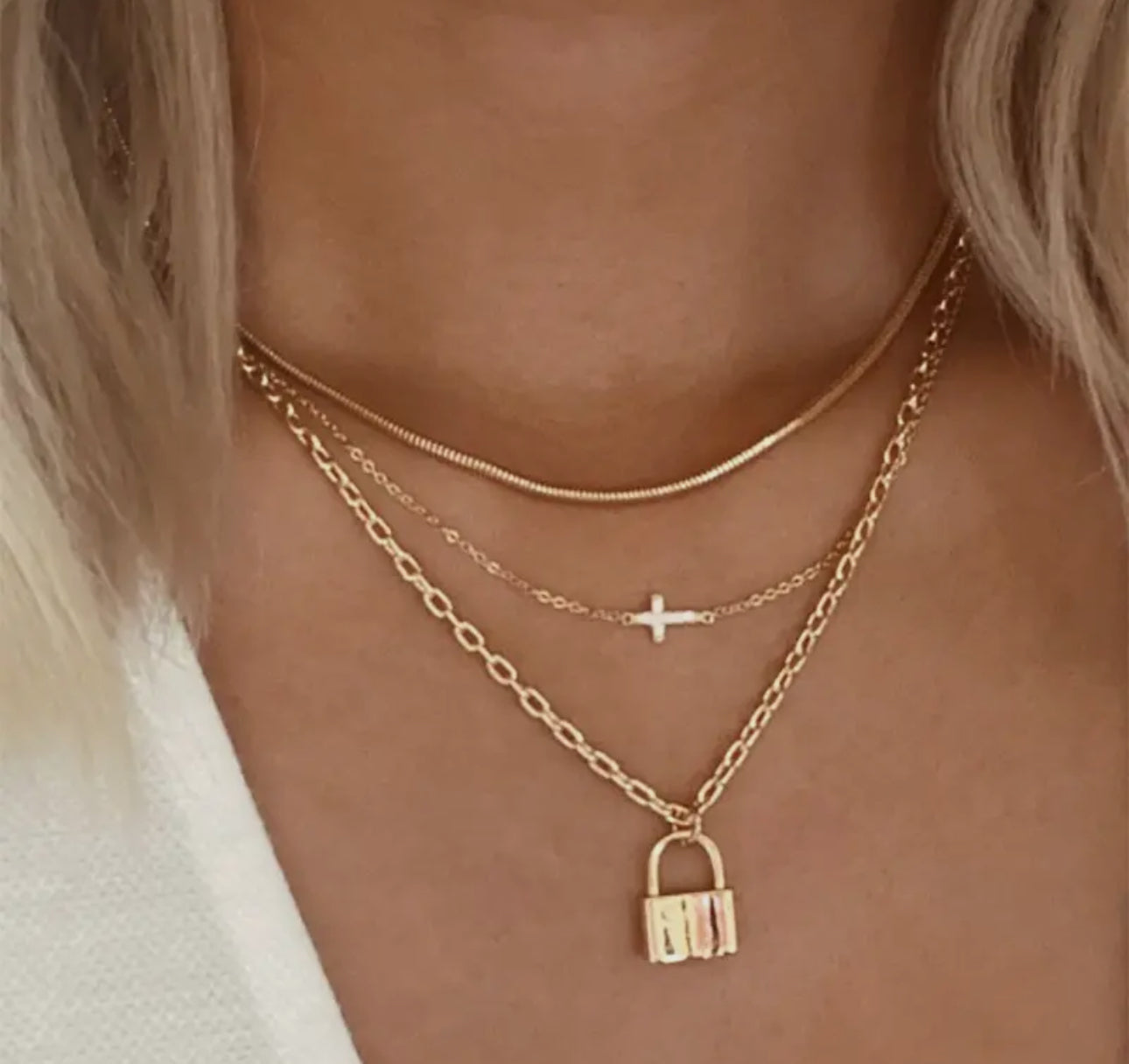 The Lock & Cross Pendent Necklace