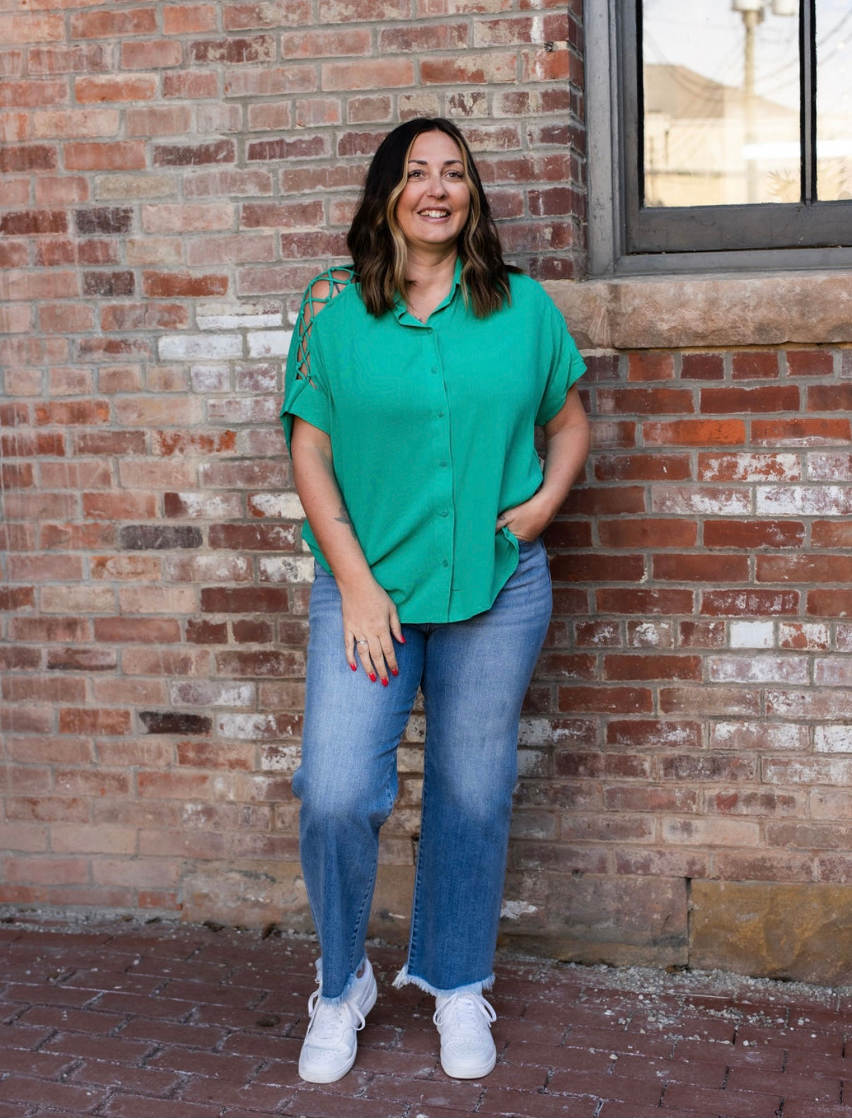 The Lightweight Shoulder Lace Top