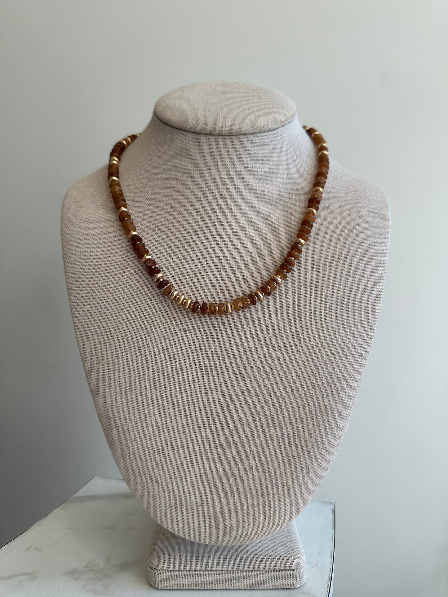 The Multi Color Beaded Necklaces (2 Colors)