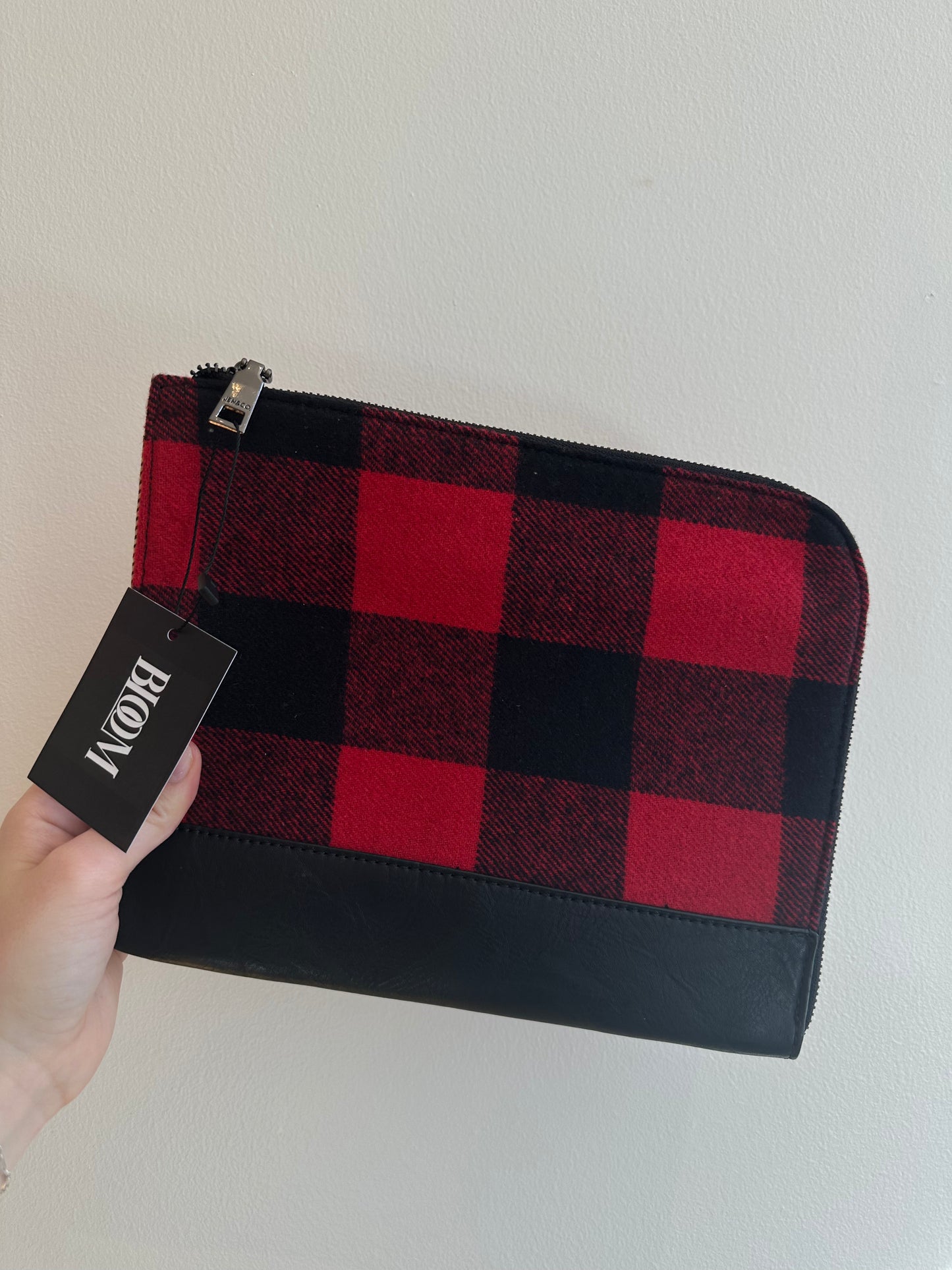 The Black & Plaid Clutch