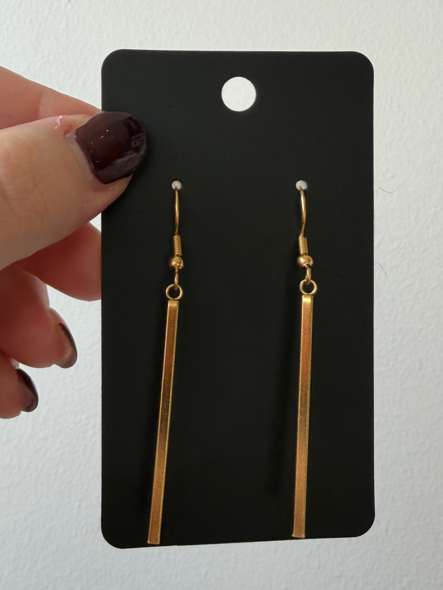 The Dainty Drop Bar Earrings (2 Colors)