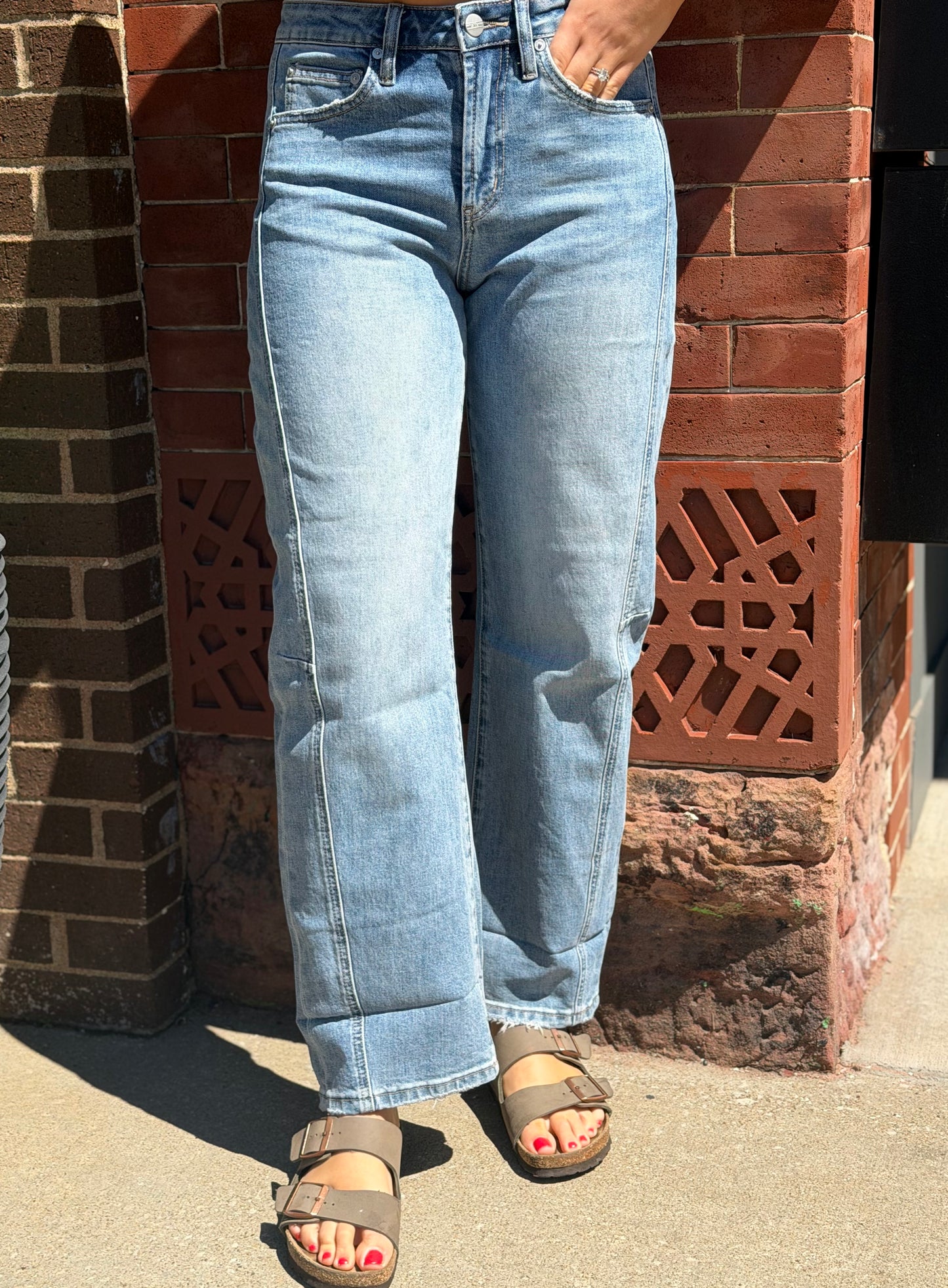 The High Rise Barrel Jeans