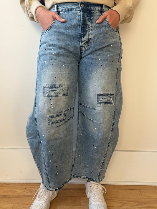 The Distressed Dream Barrel Jeans