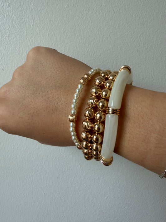 The Chunky Gold & Pearl Bracelet Set